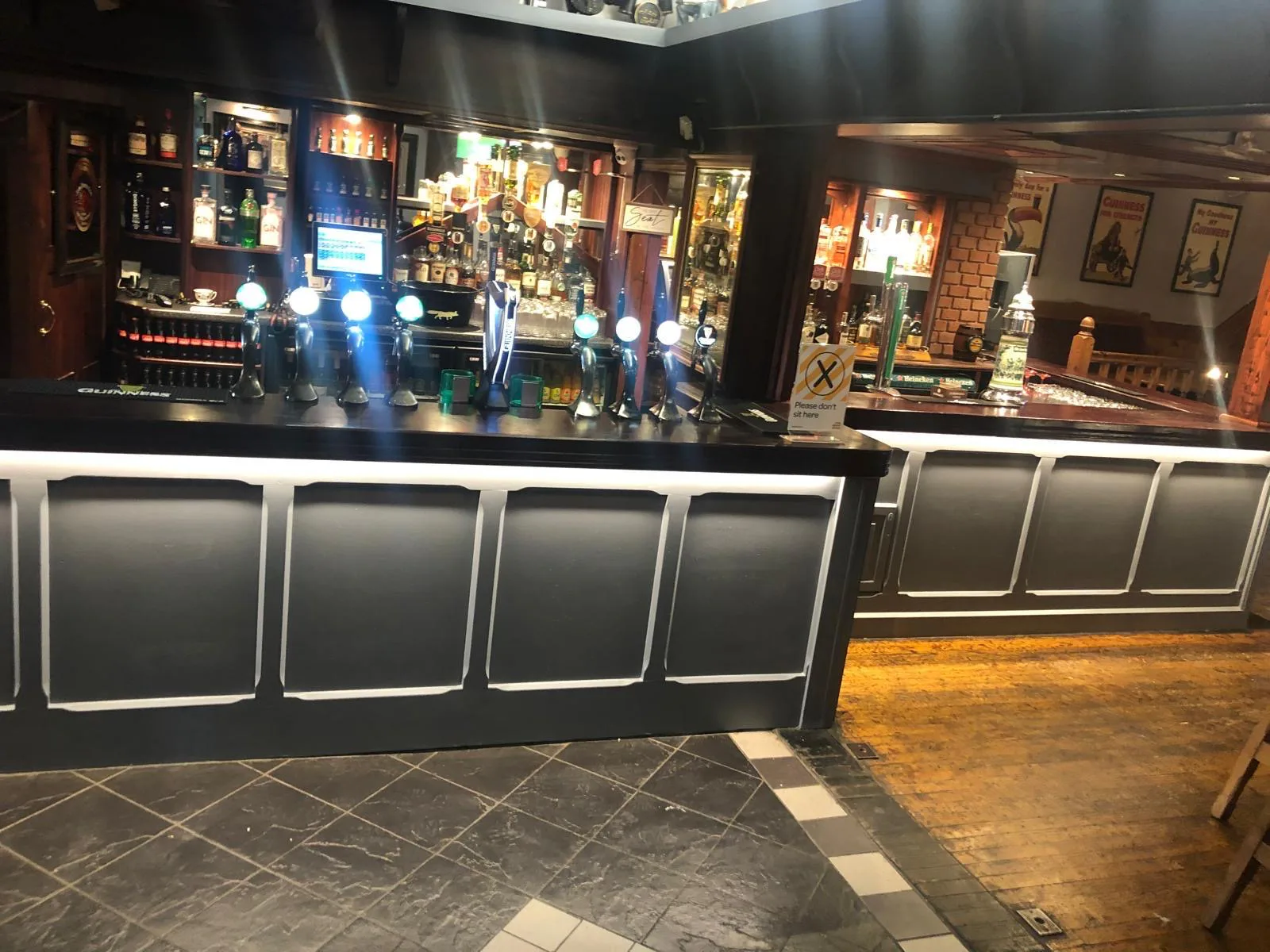The illuminated bar and draught taps